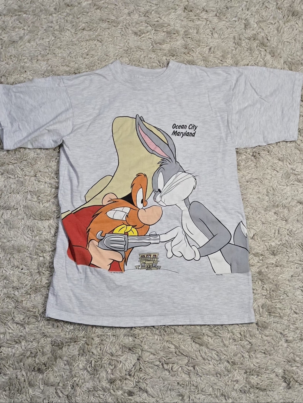 VTG 90s Bugs Bunny & Yosemite Sam Graphic Tee M